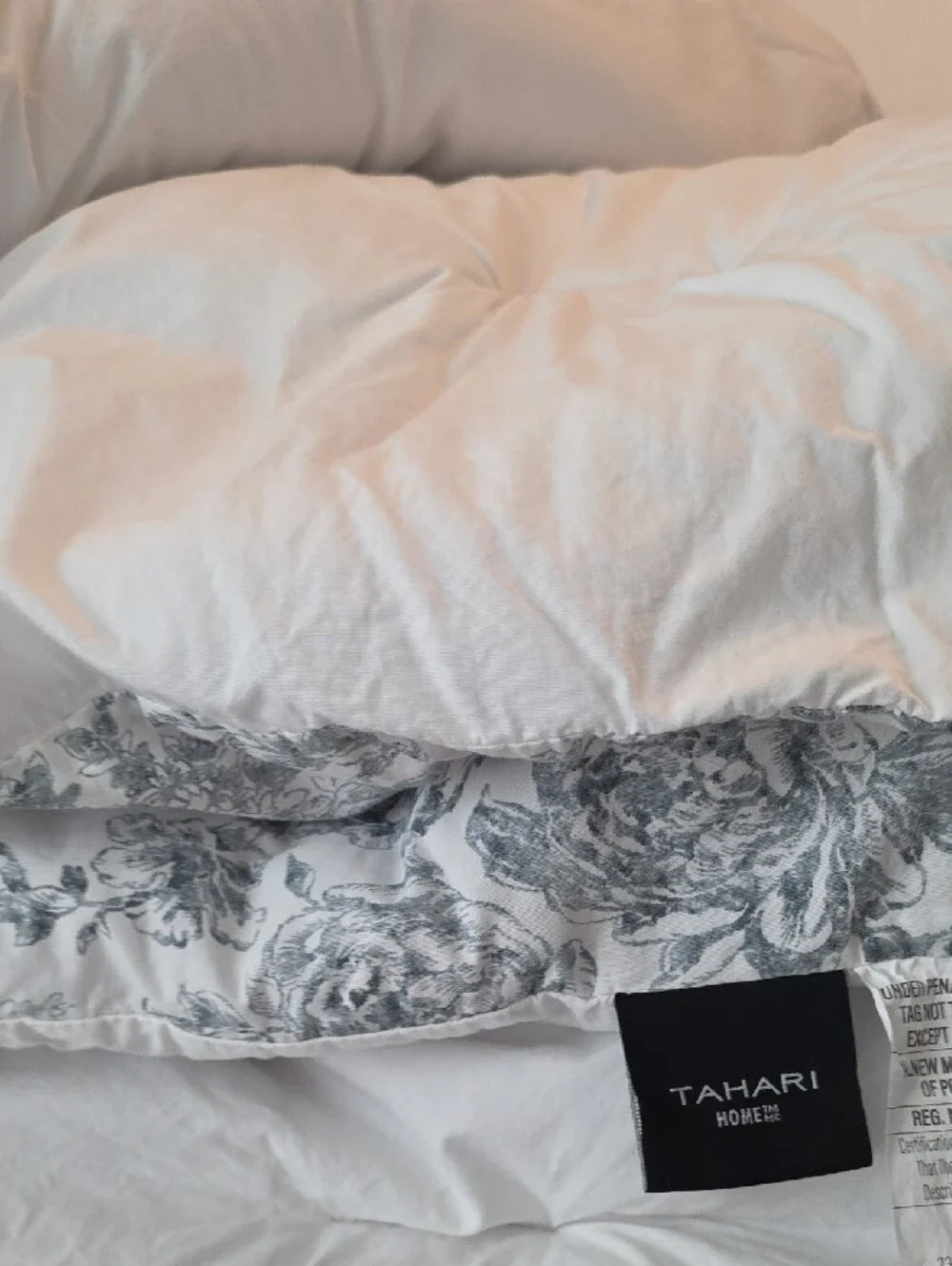 Tahari Cotton Botanical Floral White Blue Block Print Full/Queen Comforter Set